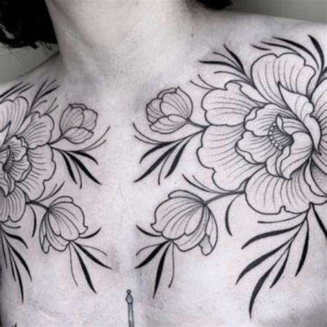 pecho hombro tatuajes para mujeres|Tatuajes en el pecho: 25 diseños en HD que no has。